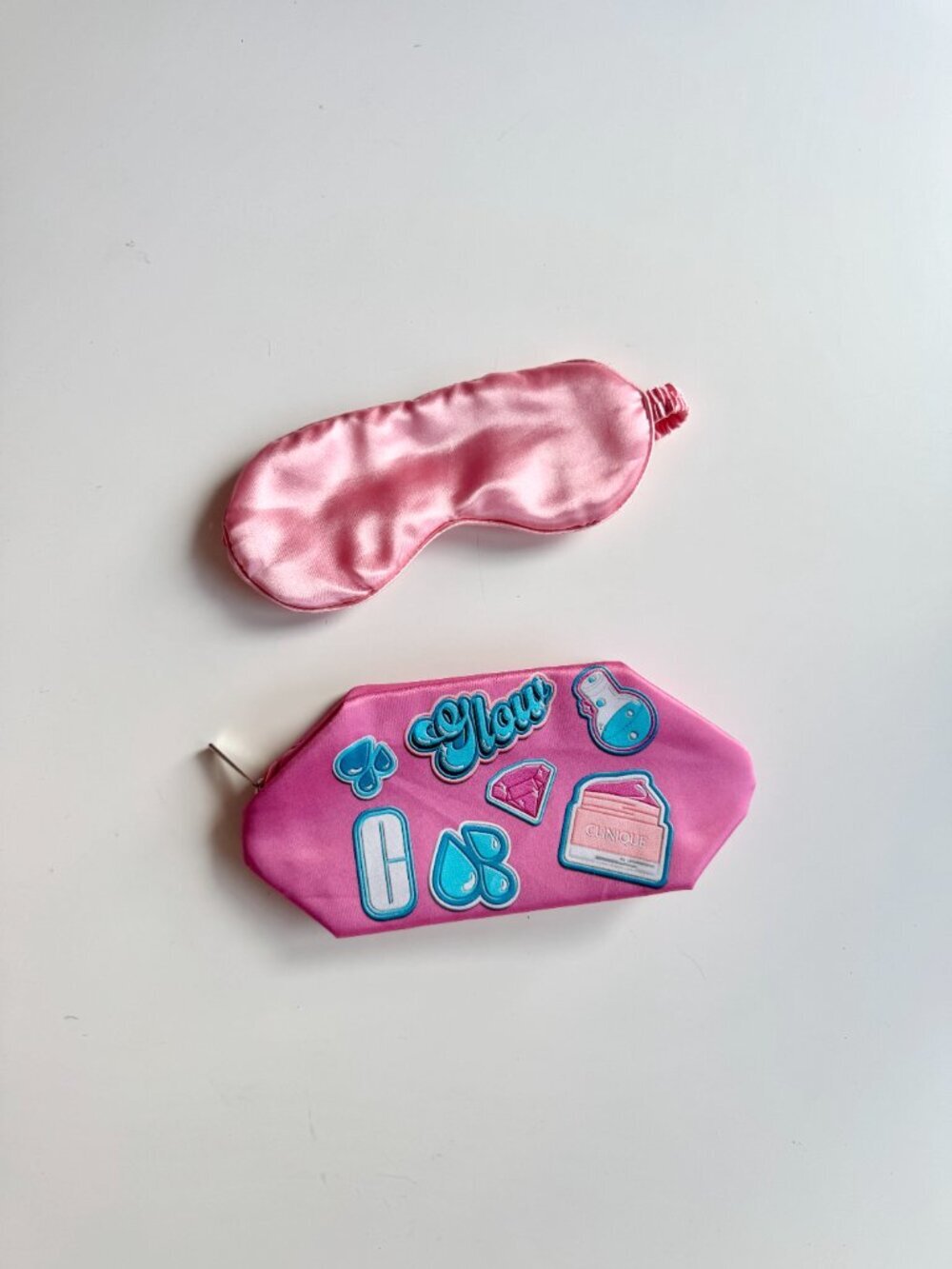 New CLINIQUE Pink Glow Satin Toiletry Cosmetic Bag w/ Satin Eye Mask